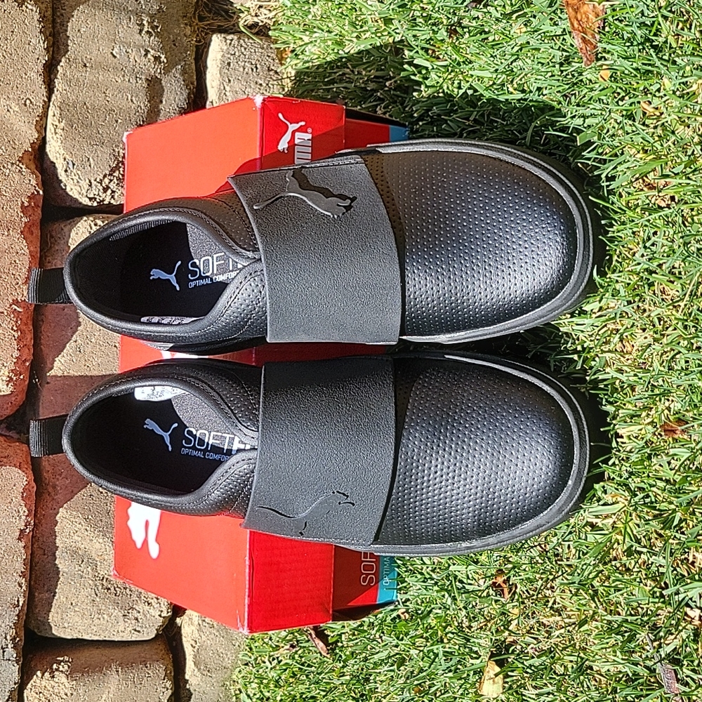 Boys Puma slip on shoes